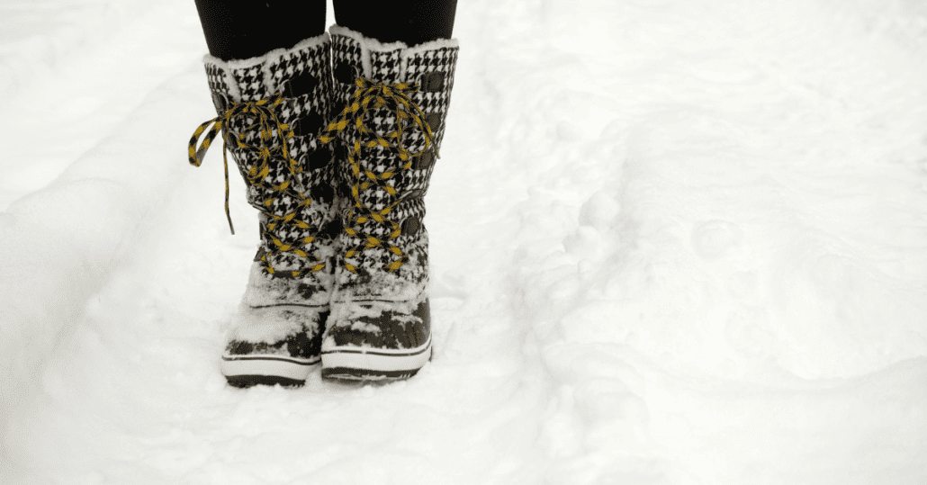 Snow Boots Vs. Hiking Boots [7 Differences Similarities] 2023 Outdoor